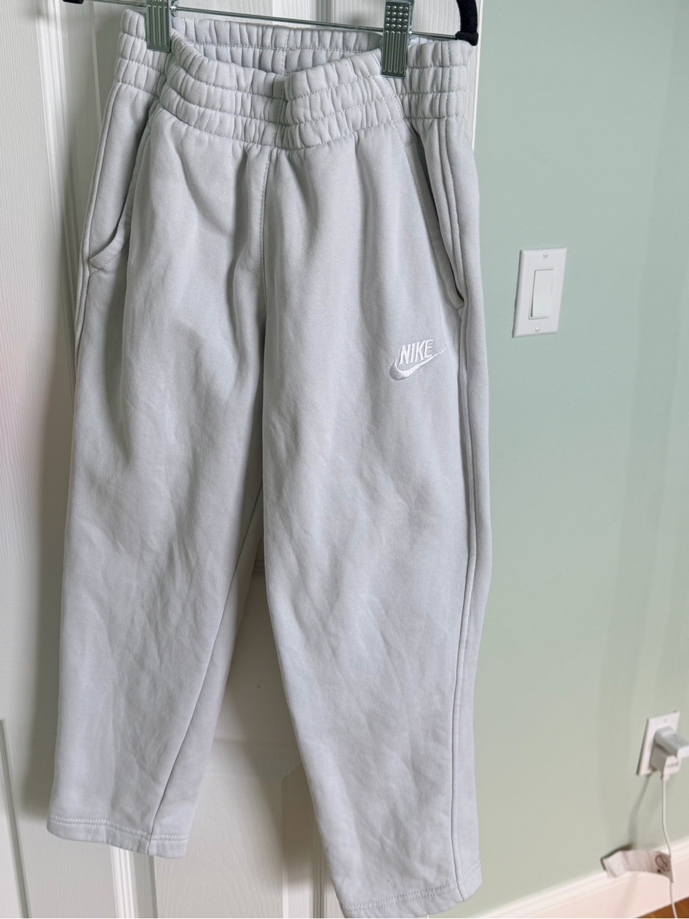 Nike Kids Light Gray Fleece Jogger Pants Small
